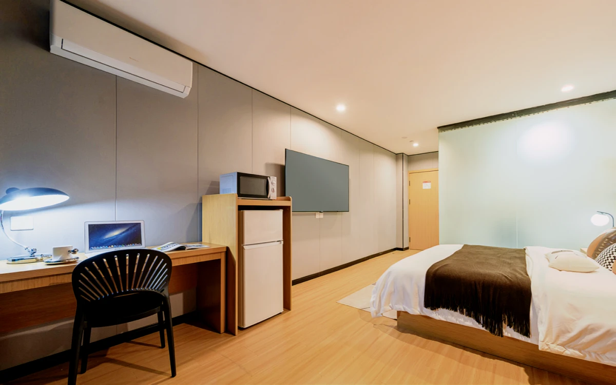 六里桥地铁站店-城家公寓 0