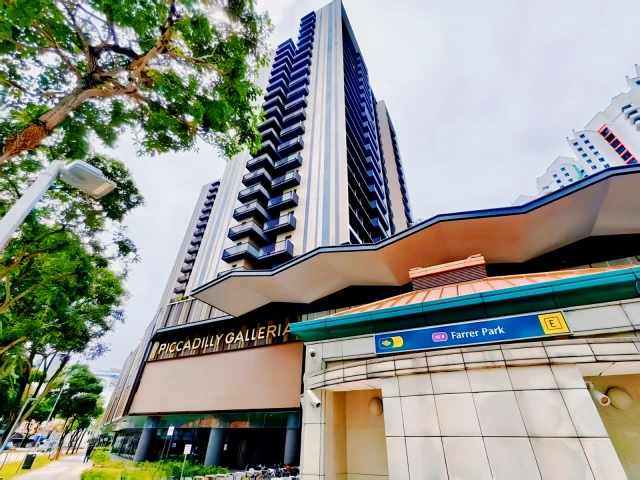 Piccadilly Grand - HE