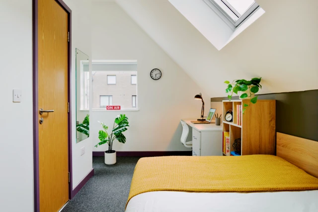 uhomes.com | Student Accommodation, Housing, Flats, Apartments for Rent