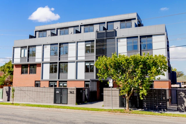 965 Dandenong Road 2