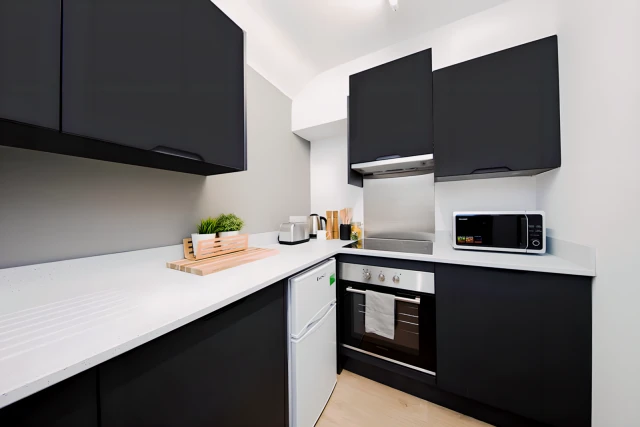 Gob Piccadilly Court 3