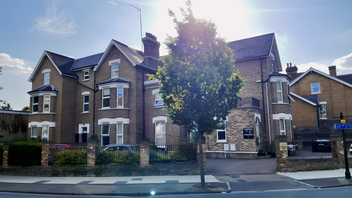Kew Gardens Road 10596# 0