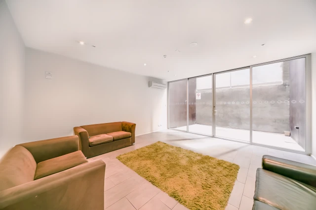 24 Barkly Place 2