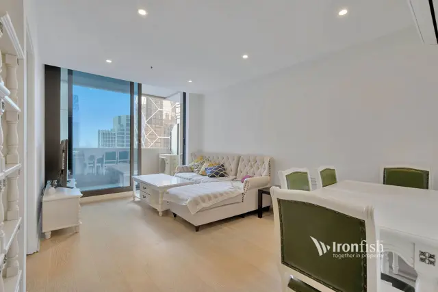 8 Sutherland Street, Melbourne 0