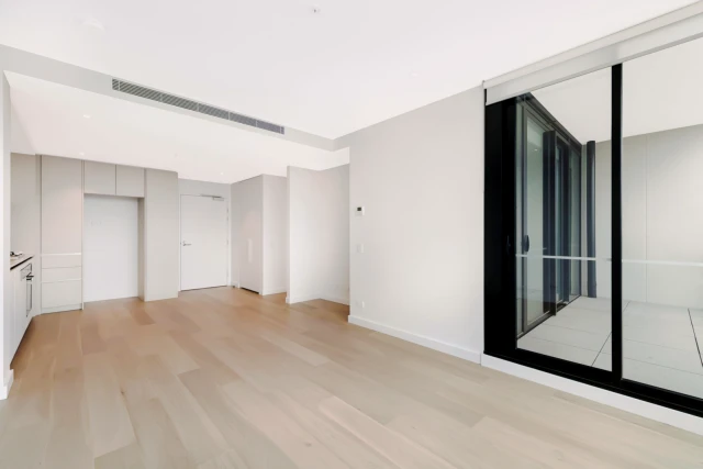 902/915 Collins Street,Docklands,Victoria 3008 2