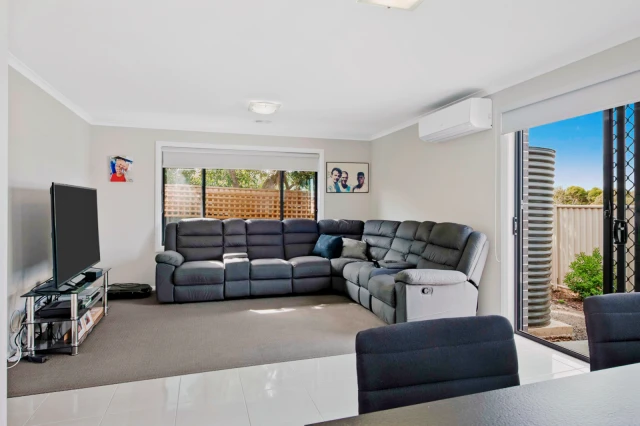 4/13 Tinworth Avenue, Mount Clear 2