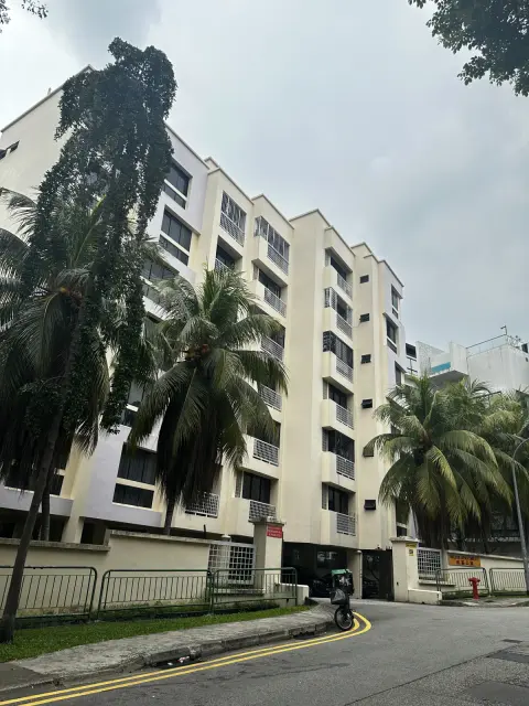 Wilkie Apartments near Kaplan/NAFA/PSB