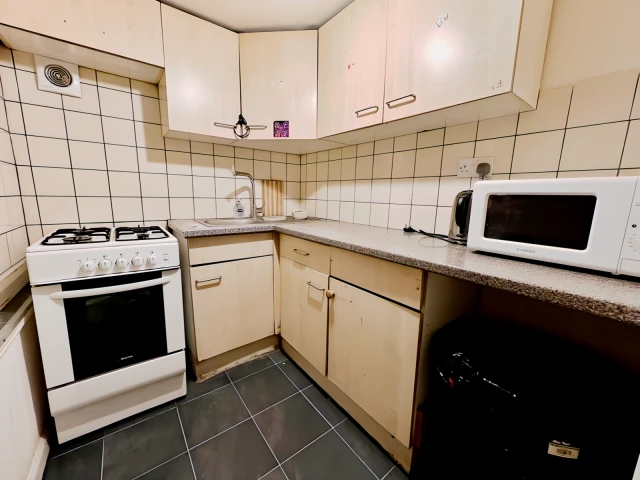 Cranhurst Road 13106# 1