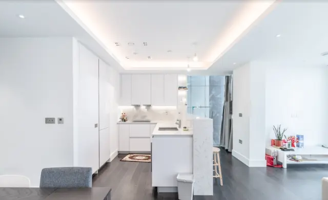 Flat 15 Carrara Tower, 250 city road, London, EC1V 2AB 3