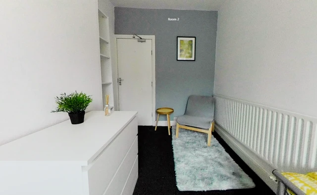 Entire Place·5B2B···10 Claude street 4