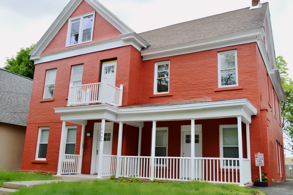 1929 East Genesee Street 0