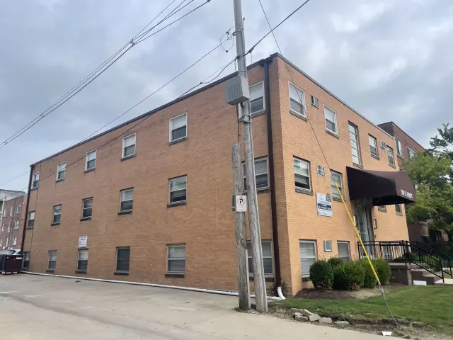 706 S. First, Champaign 1