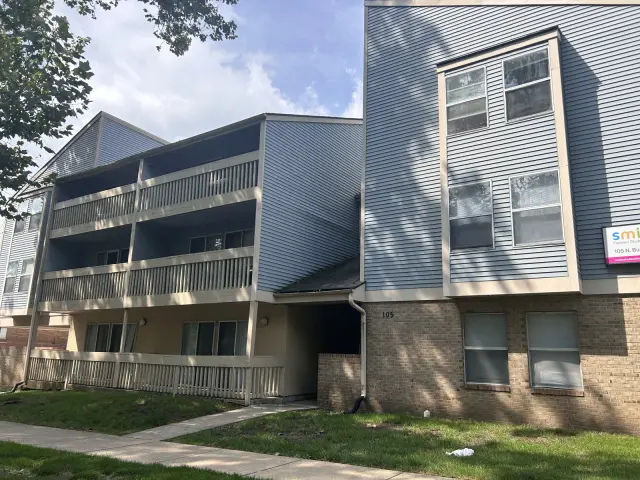 105 N Busey, Urbana, IL 61801 4