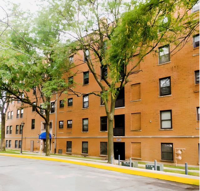 Lakeside Grant Manor Apartments 1