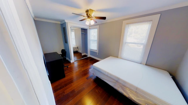 286 Lorraine Avenue 4