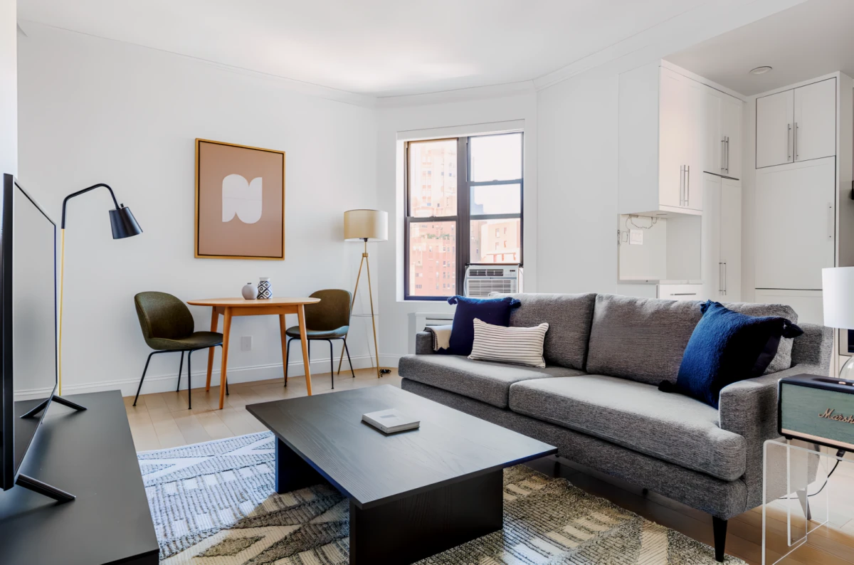 915 West End-BG 0