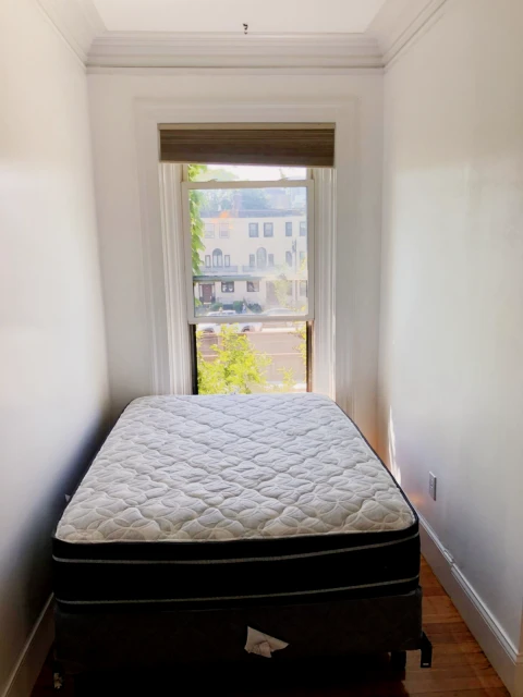 918 Beacon St 2