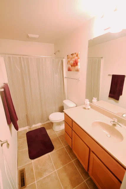606 E Stoughton, Champaign, IL 61820 2