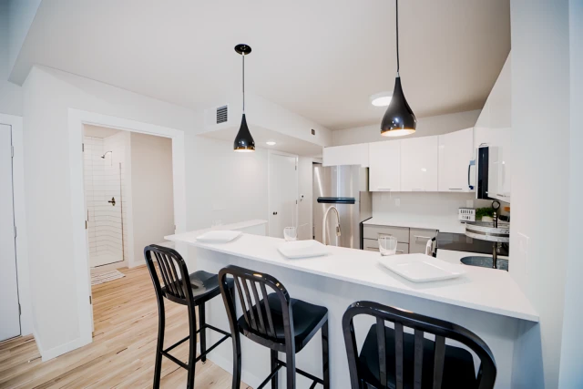 308 E. White, Champaign 4