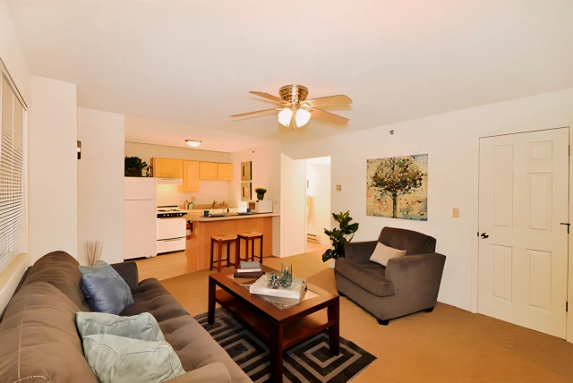 1004 W. Main, Urbana 1