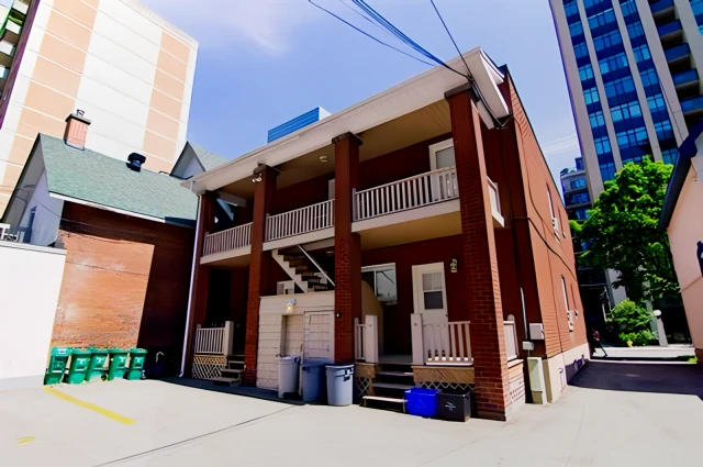 233 Nepean 1