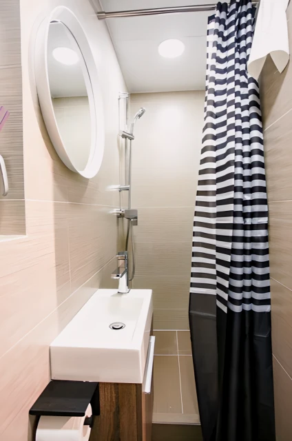 【Z】Lee Garden Building Causeway Bay(2): Gordon Road 4