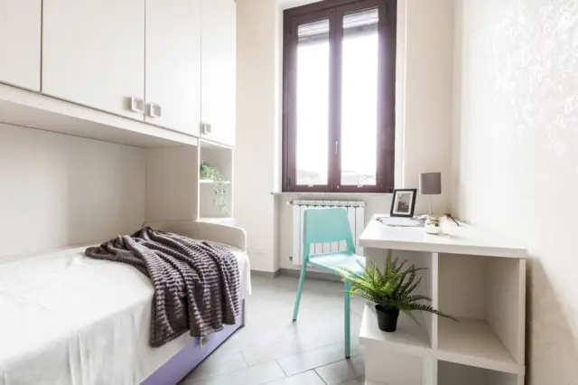 Grande appartamento a Milano, via Pezzotti - Bocconi - IED 1