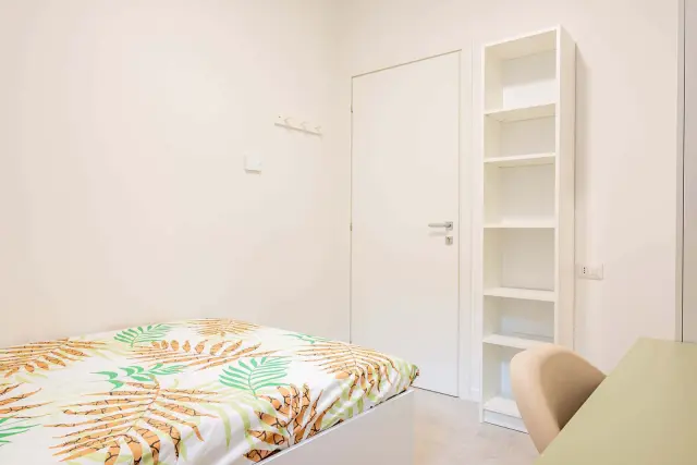 VIA CANDIANI 101 <br> PRIVATE ROOM S1 3