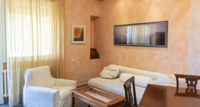 Appartamento in Via Di Grottarossa 4