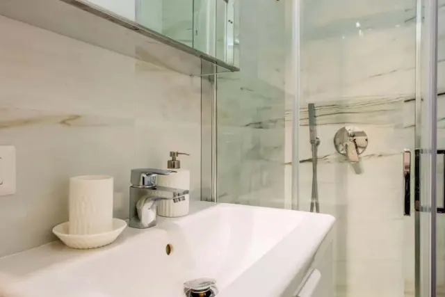 Wonderful studio in P. romana (10 mins from Duomo) 4