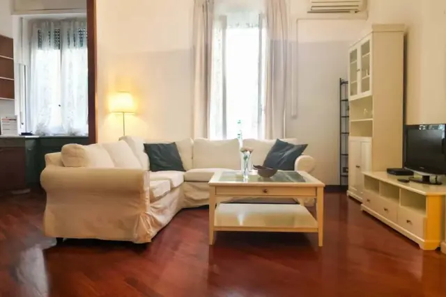 Apartment in Via Olindo Guerrini 2