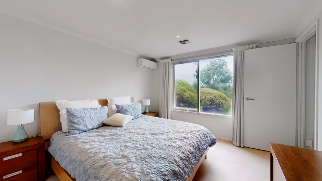 2/5 Burgess Street, Hawthorn 3