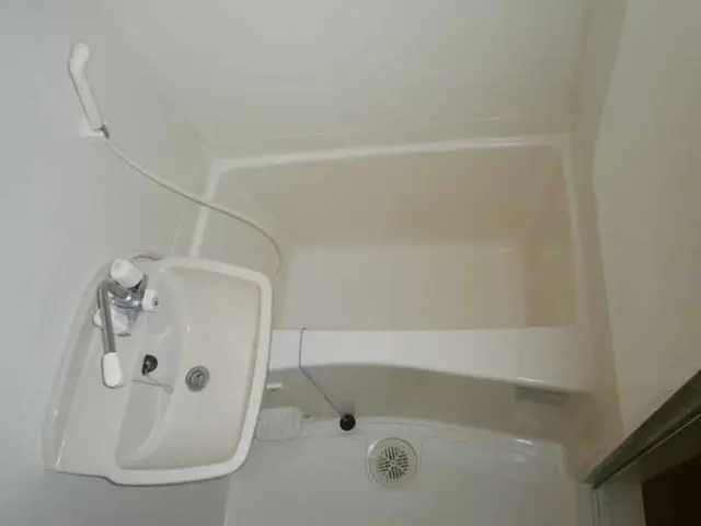 レオパレスプランタン 104号室 3