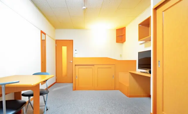 レオパレスひかり 205号室 3