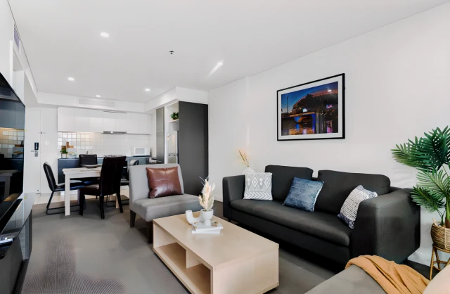 CBD Modern 2BR/ Free Parking 3