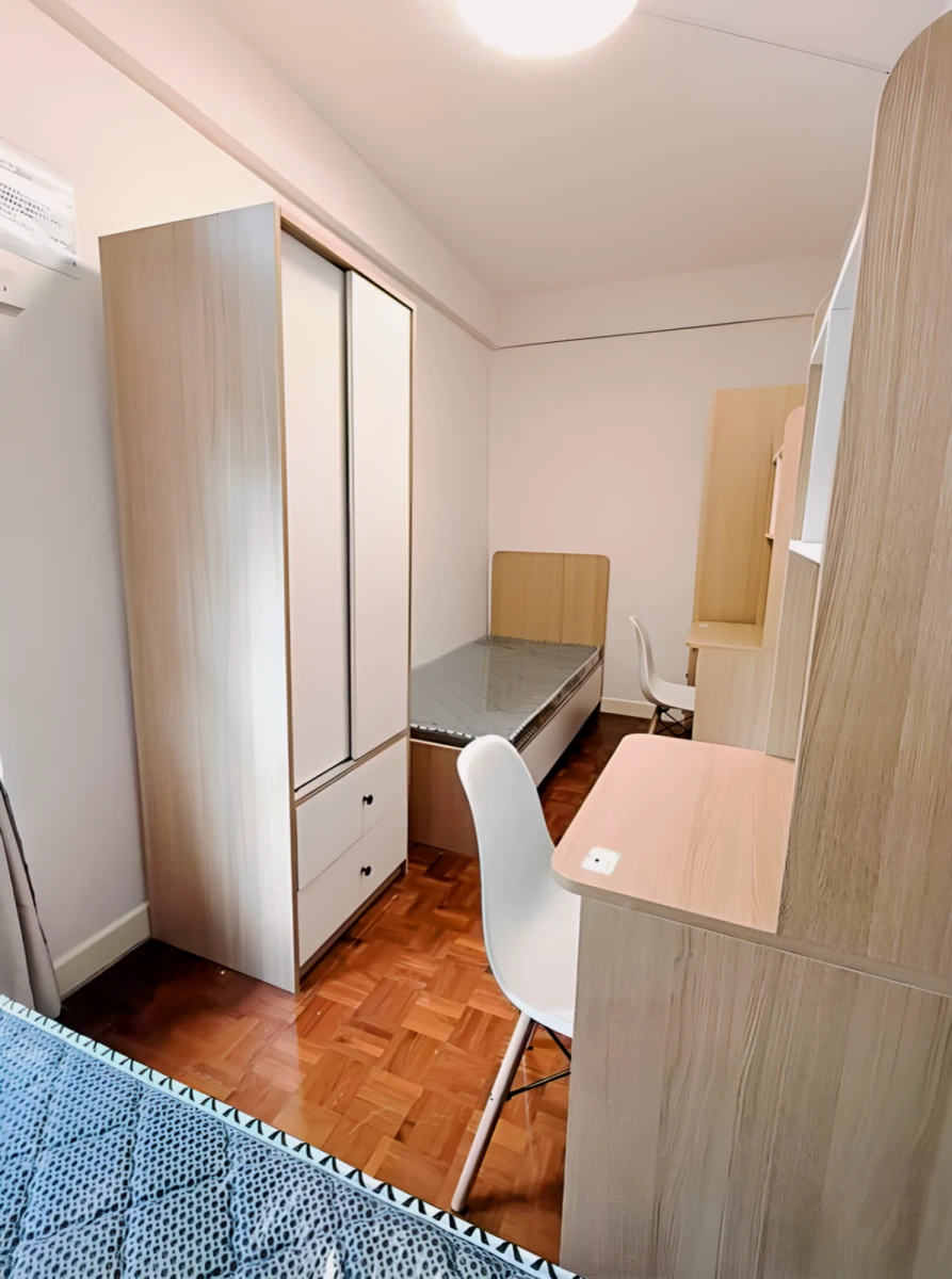 Another one-bedroom shared apartment (five-person room with private bathroom) 0