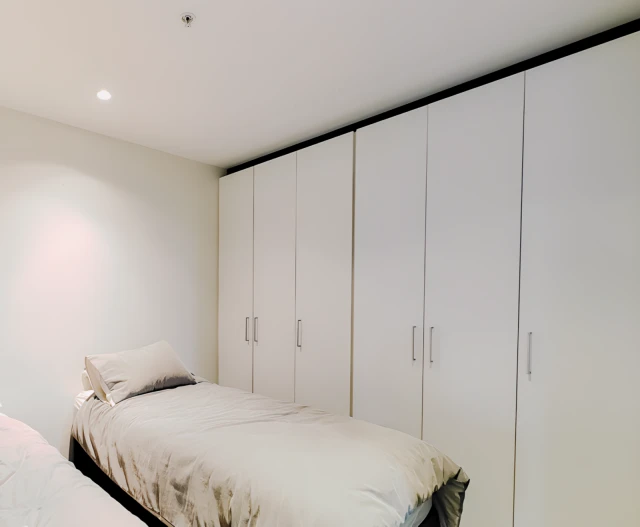 901/ 639 Lonsdale Street 2