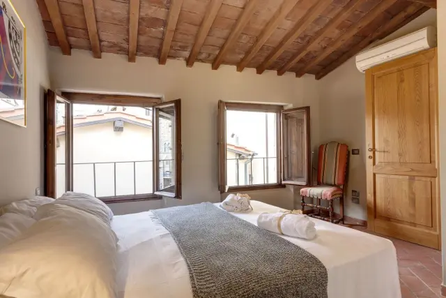 Magazzini Apartment 1