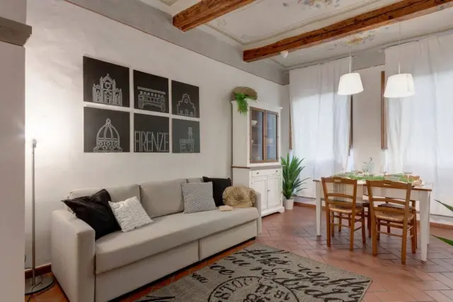 Ghibellina Apartment 2