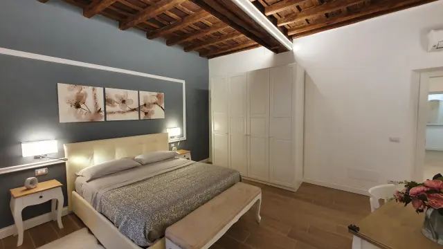 ROMA CENTRO STORICO -VIA DEI FIENILI 2