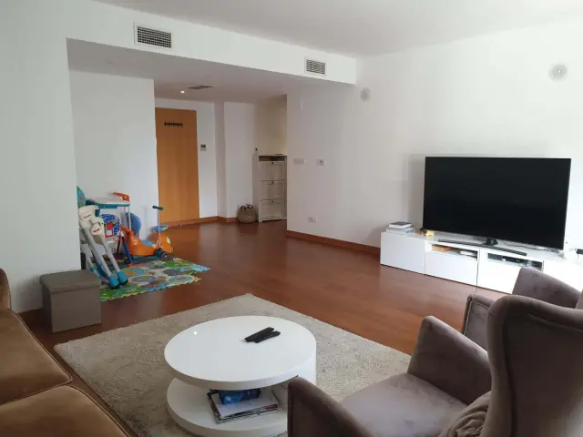 Lovely 3 bedroom apartment in Odivelas