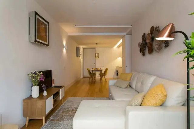 Sunny 1-bed flat w/terrace&sea view in Baixa, 3mins to Arco da Rua Augusta 1