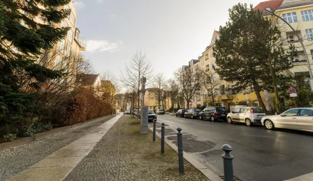 studio near Kreuznacher Straße 2