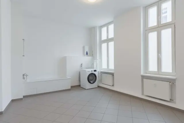 Mullerstrasse 6DE-01-047H 3