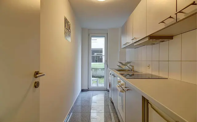 Aachener Strasse 8DE-09-003M 2