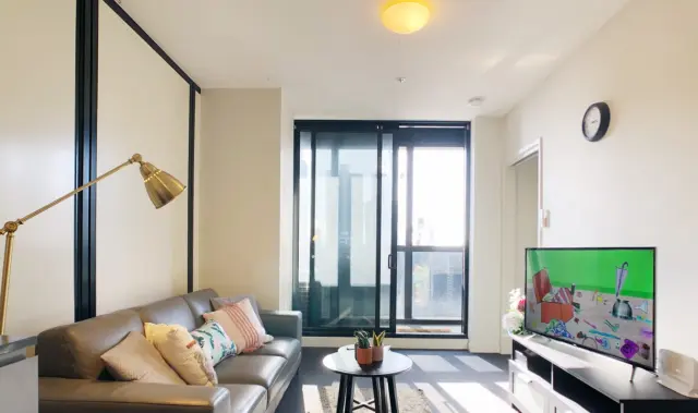 2805/568 Collins Street 2