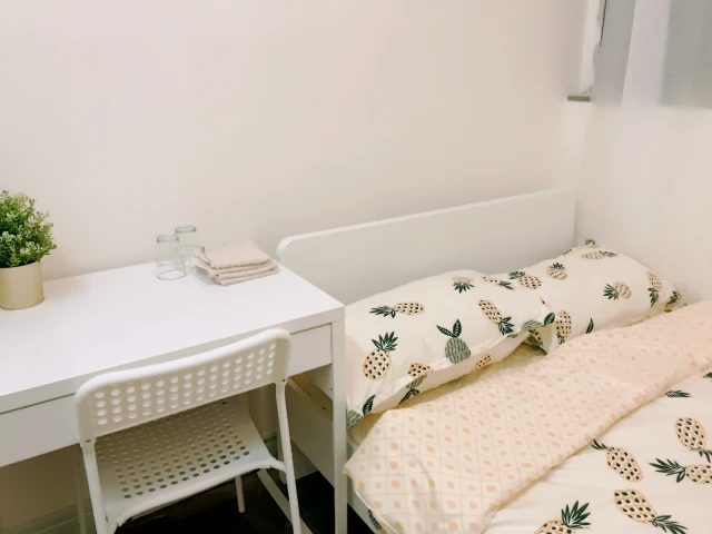 Yau Ma Tei | Li Xing Building Apartment