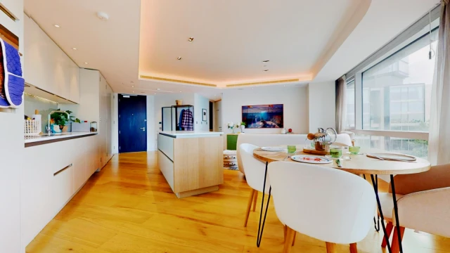 Flat 403 Canaletto Tower 1