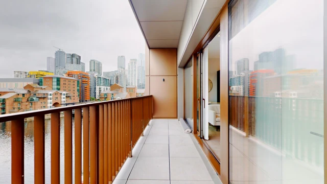 Dock East Apartment 3