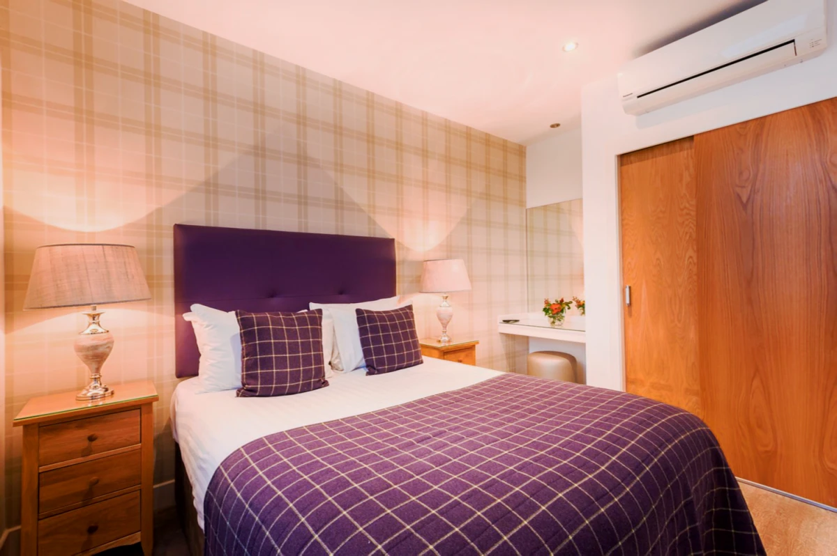 SL-Thistle St. Apartments - Edinburgh student accommodation